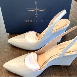 Pour la Victoire Maira Slingback Wedge Heels Nappa Leather Gray Pointed Toe NIB